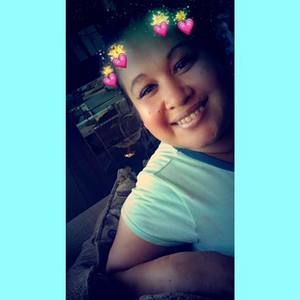 Meet your Posher, Esmeralda